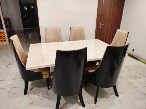 Taxzek Wood 6 Seater Homey Cream And Blackish Brown Centre Pillar Dining Set U Shape Top Base With Biege Marble Top